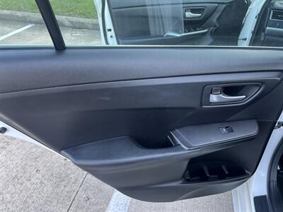 2017 Toyota Camry SE FRESH TRADE 4 CYL GAS SAVER $$ 17 " WHLS BLUTOOT - Photo 52 - Houston, TX 77031