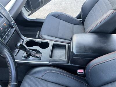 2017 Toyota Camry SE FRESH TRADE 4 CYL GAS SAVER $$ 17 " WHLS BLUTOOT - Photo 41 - Houston, TX 77031