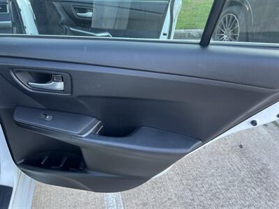 2017 Toyota Camry SE FRESH TRADE 4 CYL GAS SAVER $$ 17 " WHLS BLUTOOT - Photo 53 - Houston, TX 77031