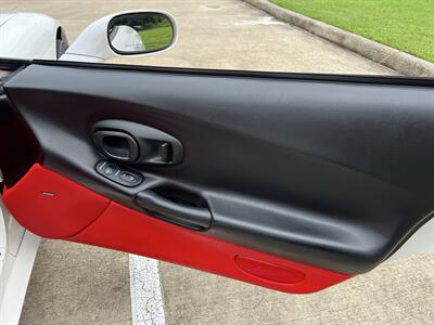 2001 Chevrolet Corvette REMOVABLE TARGA ROOF ACTIVE HANDLING BBS WHEELS   - Photo 60 - Houston, TX 77031