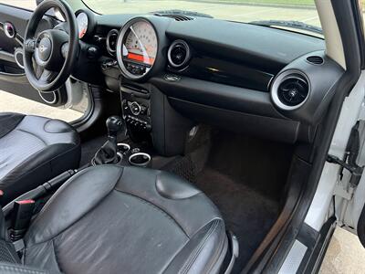 2012 MINI Cooper S SPORT SEATS LTHR SPT BUTTON PEDAL SHIFTERS 62K MLS   - Photo 23 - Houston, TX 77031