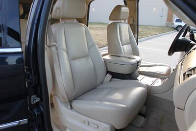 2008 Cadillac Escalade AWD NAVIGATION REARCAM XM 22 " WHLS DVD ENT 3RD ROW   - Photo 25 - Houston, TX 77031