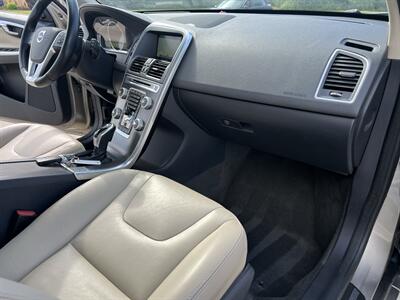 2016 Volvo XC60 T5 Drive-E PLATINUM S/R NAV CAM ONLY 53K MILES   - Photo 34 - Houston, TX 77031