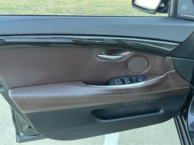 2017 BMW 550i xDrive GRAN TURISMO M SPT PK CWP 19 " WHLS HUD   - Photo 82 - Houston, TX 77031