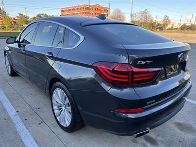 2017 BMW 550i xDrive GRAN TURISMO M SPT PK CWP 19 " WHLS HUD   - Photo 9 - Houston, TX 77031