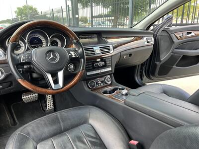 2013 Mercedes-Benz CLS 550 PARK ASST LANE ASST KEYLESS GO VENT SEATS   - Photo 16 - Houston, TX 77031