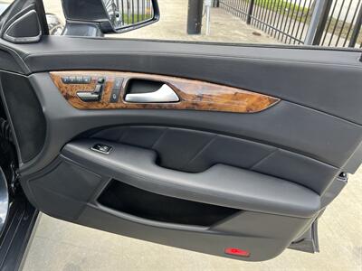 2013 Mercedes-Benz CLS 550 PARK ASST LANE ASST KEYLESS GO VENT SEATS   - Photo 52 - Houston, TX 77031