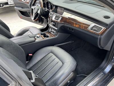 2013 Mercedes-Benz CLS 550 PARK ASST LANE ASST KEYLESS GO VENT SEATS   - Photo 25 - Houston, TX 77031