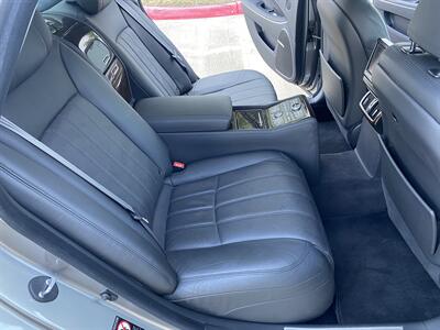 2012 Hyundai Equus ULTIMATE REAR RECLINE SEATS COOLER BOX REAR ENT   - Photo 44 - Houston, TX 77031