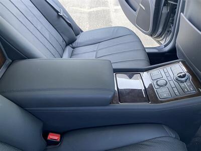 2012 Hyundai Equus ULTIMATE REAR RECLINE SEATS COOLER BOX REAR ENT   - Photo 45 - Houston, TX 77031