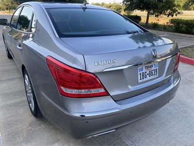 2012 Hyundai Equus ULTIMATE REAR RECLINE SEATS COOLER BOX REAR ENT   - Photo 9 - Houston, TX 77031