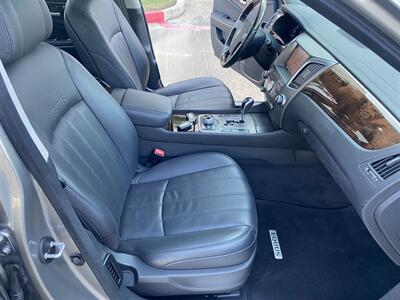 2012 Hyundai Equus ULTIMATE REAR RECLINE SEATS COOLER BOX REAR ENT   - Photo 42 - Houston, TX 77031