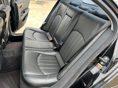 2005 Mercedes-Benz E 55 AMG FRESH TRADE DOCUMENTED SERVICE ON CARFAX   - Photo 34 - Houston, TX 77031