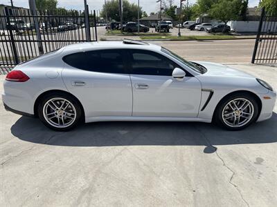 2016 Porsche Panamera 4 Edition AWD S/R NAV SAT REARCAM HTD/COOL SEATS - Photo 9 - Houston, TX 77031