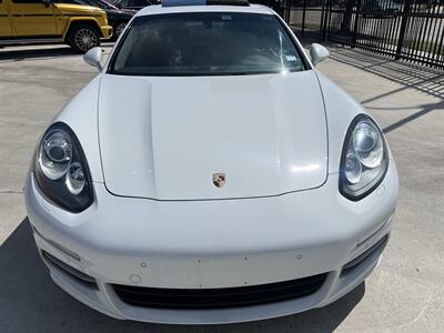 2016 Porsche Panamera 4 Edition AWD S/R NAV SAT REARCAM HTD/COOL SEATS - Photo 2 - Houston, TX 77031