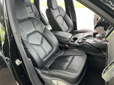 2012 Porsche Cayenne LEATHER SUNROOF HEATED STS REARCAM SIRIUS 19 " WHLS - Photo 49 - Houston, TX 77031