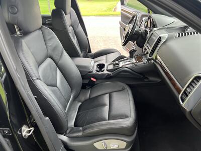 2012 Porsche Cayenne LEATHER SUNROOF HEATED STS REARCAM SIRIUS 19 " WHLS - Photo 37 - Houston, TX 77031