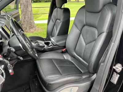 2012 Porsche Cayenne LEATHER SUNROOF HEATED STS REARCAM SIRIUS 19 " WHLS - Photo 40 - Houston, TX 77031