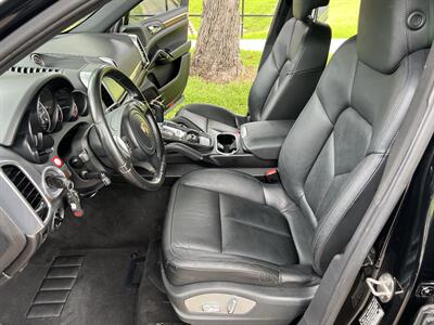 2012 Porsche Cayenne LEATHER SUNROOF HEATED STS REARCAM SIRIUS 19 " WHLS - Photo 34 - Houston, TX 77031