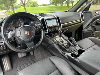 2012 Porsche Cayenne LEATHER SUNROOF HEATED STS REARCAM SIRIUS 19 " WHLS - Photo 27 - Houston, TX 77031
