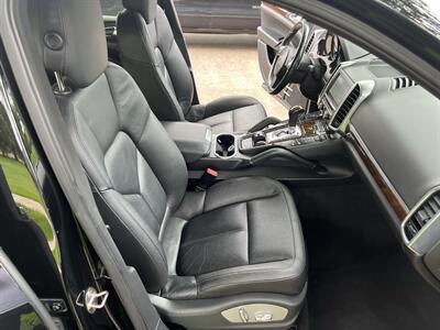 2012 Porsche Cayenne LEATHER SUNROOF HEATED STS REARCAM SIRIUS 19 " WHLS - Photo 39 - Houston, TX 77031