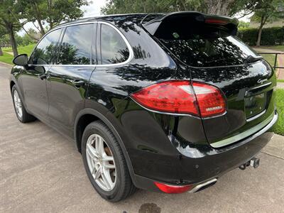 2012 Porsche Cayenne LEATHER SUNROOF HEATED STS REARCAM SIRIUS 19 " WHLS - Photo 7 - Houston, TX 77031