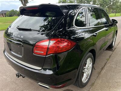 2012 Porsche Cayenne LEATHER SUNROOF HEATED STS REARCAM SIRIUS 19 " WHLS - Photo 10 - Houston, TX 77031