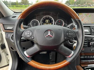 2012 Mercedes-Benz E 350 LUXURY NAV HEATED STS REARCAM ONLY 64K MILES   - Photo 32 - Houston, TX 77031