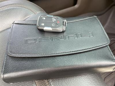 2022 GMC Sierra 2500 DENALI CREW 4X4 DURAMAX DIESEL MSRP $85440   - Photo 27 - Houston, TX 77031