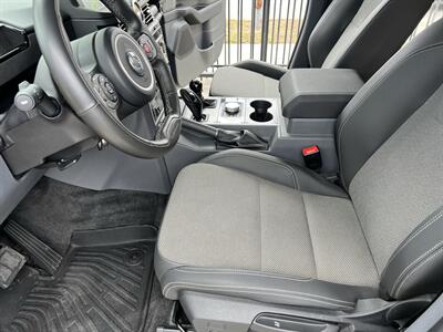 2024 Ineos Grenadier FIELDMASTER 4X4 ONLY 11K MILES FRESH TRADE   - Photo 26 - Houston, TX 77031
