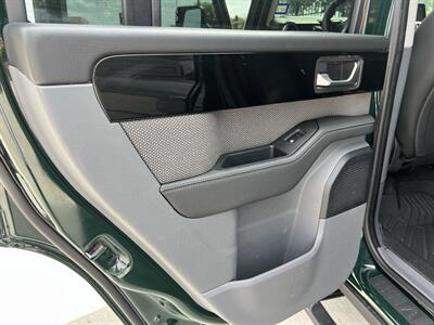 2024 Ineos Grenadier FIELDMASTER 4X4 ONLY 11K MILES FRESH TRADE   - Photo 58 - Houston, TX 77031