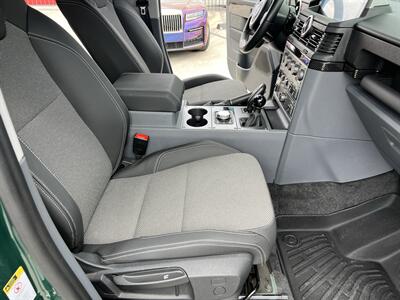 2024 Ineos Grenadier FIELDMASTER 4X4 ONLY 11K MILES FRESH TRADE   - Photo 32 - Houston, TX 77031