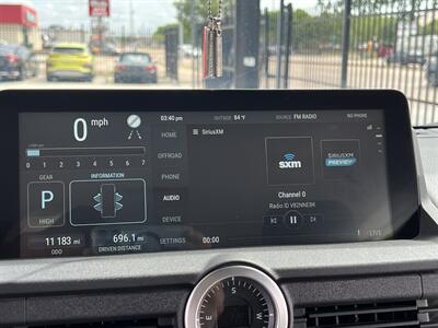 2024 Ineos Grenadier FIELDMASTER 4X4 ONLY 11K MILES FRESH TRADE   - Photo 54 - Houston, TX 77031