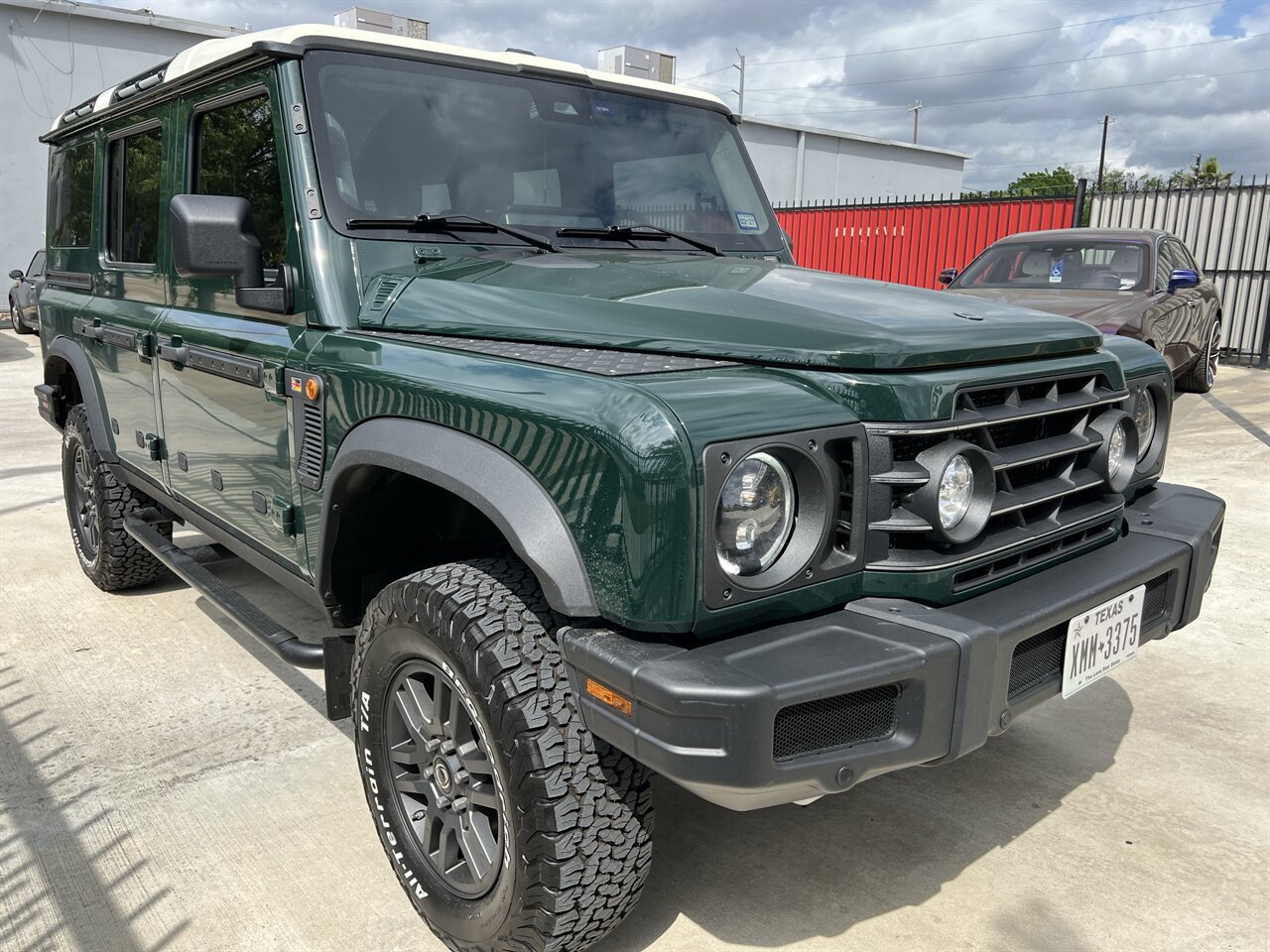 2024 Ineos Grenadier FIELDMASTER 4X4 ONLY 11K MILES FRESH TRADE   - Photo 1 - Houston, TX 77031