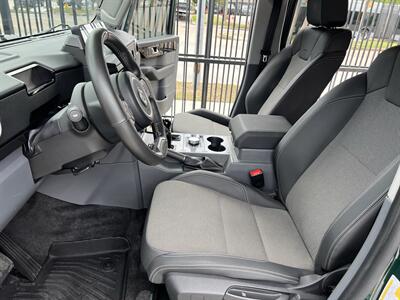 2024 Ineos Grenadier FIELDMASTER 4X4 ONLY 11K MILES FRESH TRADE   - Photo 27 - Houston, TX 77031