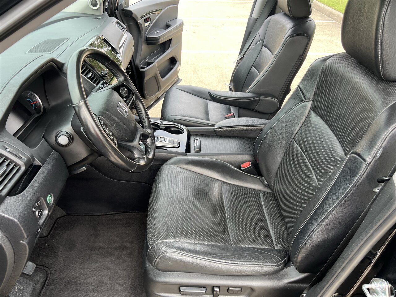 2019 Honda Pilot ELITE AWD CAPT SEATS 3rd ROW NAV CAM HTD/COOL STS   - Photo 30 - Houston, TX 77031