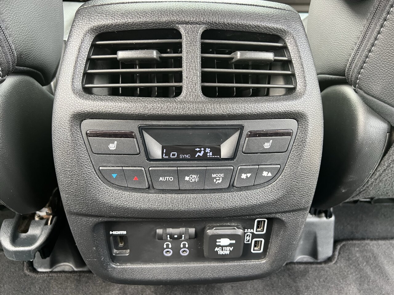 2019 Honda Pilot ELITE AWD CAPT SEATS 3rd ROW NAV CAM HTD/COOL STS   - Photo 37 - Houston, TX 77031
