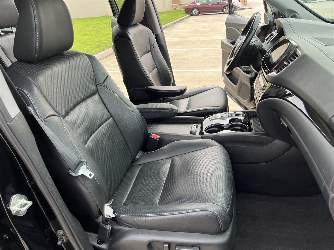 2019 Honda Pilot ELITE AWD CAPT SEATS 3rd ROW NAV CAM HTD/COOL STS   - Photo 33 - Houston, TX 77031