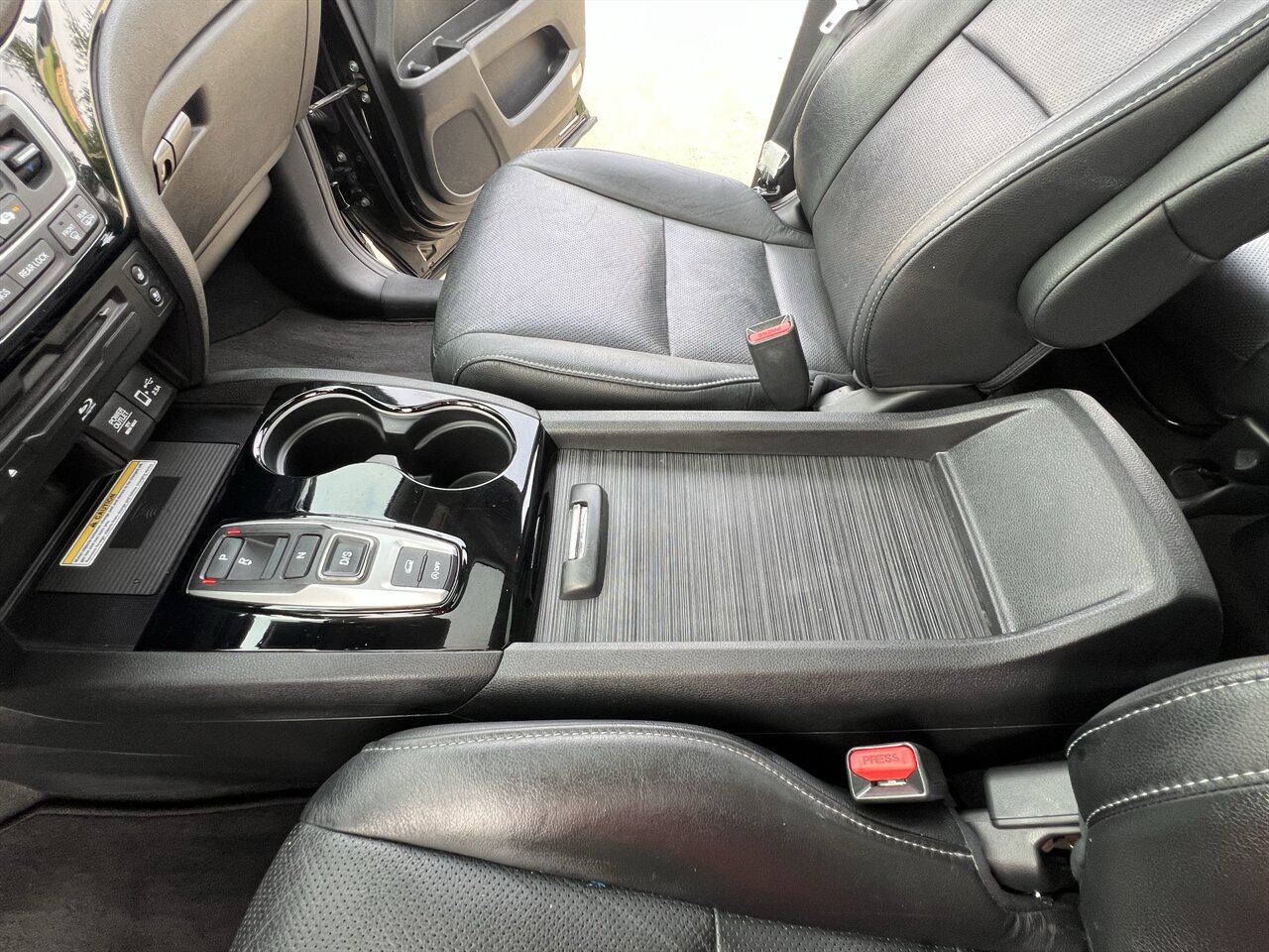 2019 Honda Pilot ELITE AWD CAPT SEATS 3rd ROW NAV CAM HTD/COOL STS   - Photo 43 - Houston, TX 77031
