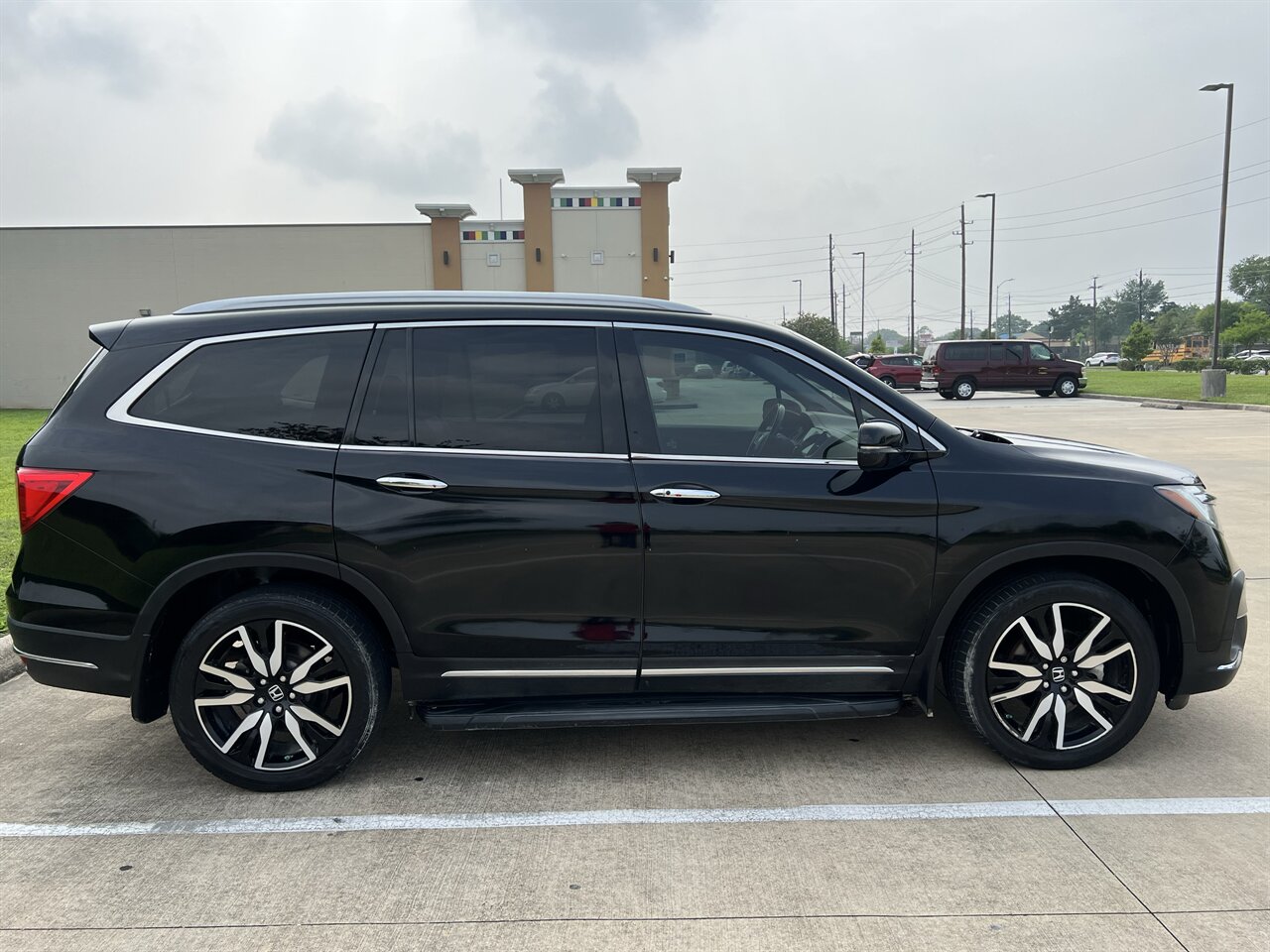 2019 Honda Pilot ELITE AWD CAPT SEATS 3rd ROW NAV CAM HTD/COOL STS   - Photo 5 - Houston, TX 77031