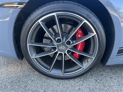 2024 Porsche 911 Carrera S COUPE PREM PKG PDDC SPT CHRONO 12K MILES - Photo 21 - Houston, TX 77031