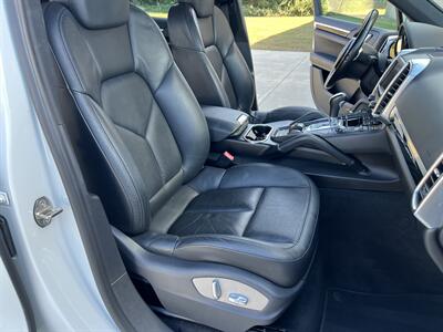 2014 Porsche Cayenne PLATINUM ED NAV REARCAM S/R HTD SEATS MSRP $64950 - Photo 36 - Houston, TX 77031