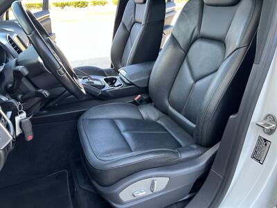 2014 Porsche Cayenne PLATINUM ED NAV REARCAM S/R HTD SEATS MSRP $64950 - Photo 38 - Houston, TX 77031