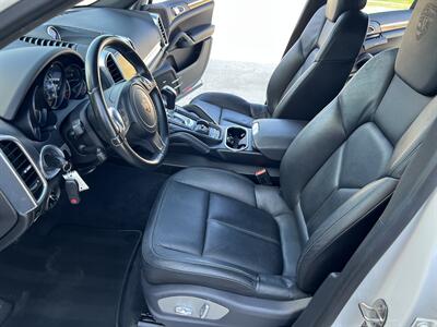 2014 Porsche Cayenne PLATINUM ED NAV REARCAM S/R HTD SEATS MSRP $64950 - Photo 34 - Houston, TX 77031