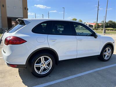 2014 Porsche Cayenne PLATINUM ED NAV REARCAM S/R HTD SEATS MSRP $64950 - Photo 5 - Houston, TX 77031