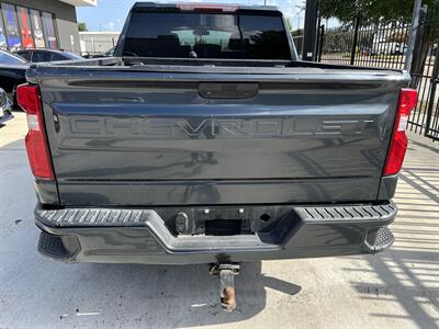 2020 Chevrolet Silverado 1500 CUSTOM CREW CAB APPLE CAR PLAY REAR CAM BLUETOOTH   - Photo 9 - Houston, TX 77031