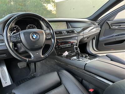 2014 BMW 750i M SPORT AERODYNAMIC PKG 22 " WHLS SOFT CLS DRS   - Photo 33 - Houston, TX 77031