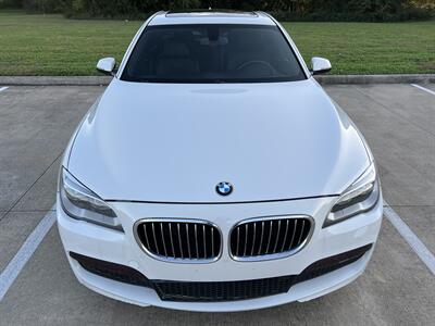 2014 BMW 750i M SPORT AERODYNAMIC PKG 22 " WHLS SOFT CLS DRS   - Photo 13 - Houston, TX 77031