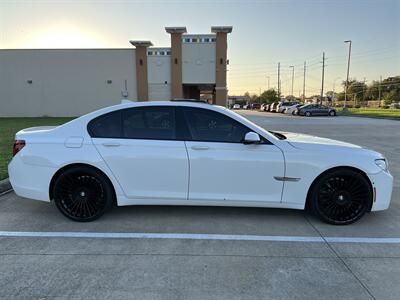 2014 BMW 750i M SPORT AERODYNAMIC PKG 22 " WHLS SOFT CLS DRS   - Photo 11 - Houston, TX 77031