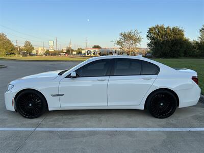 2014 BMW 750i M SPORT AERODYNAMIC PKG 22 " WHLS SOFT CLS DRS   - Photo 5 - Houston, TX 77031